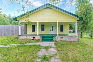 Cutest 2 bedroom / 1 bath bungalow that is move-in ready.